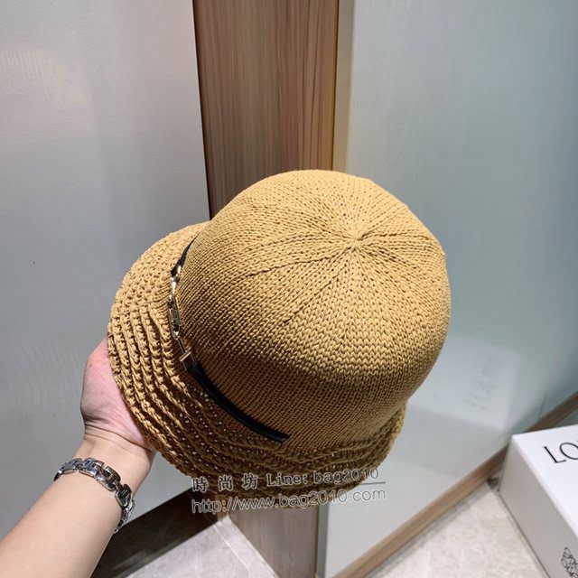 CELINE女士帽子 賽琳麻花辮帽檐漁夫帽草帽  mm1383